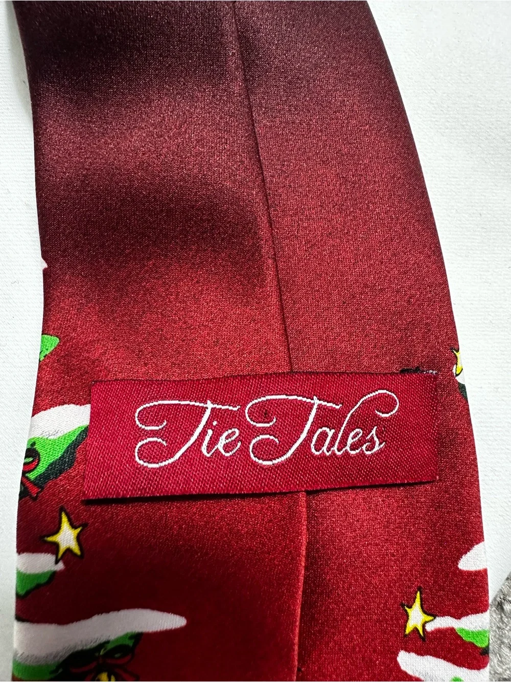 A49. Ralph Marlin Tie Tales Christmas Zipper Tie Penguin Reindeer Holiday